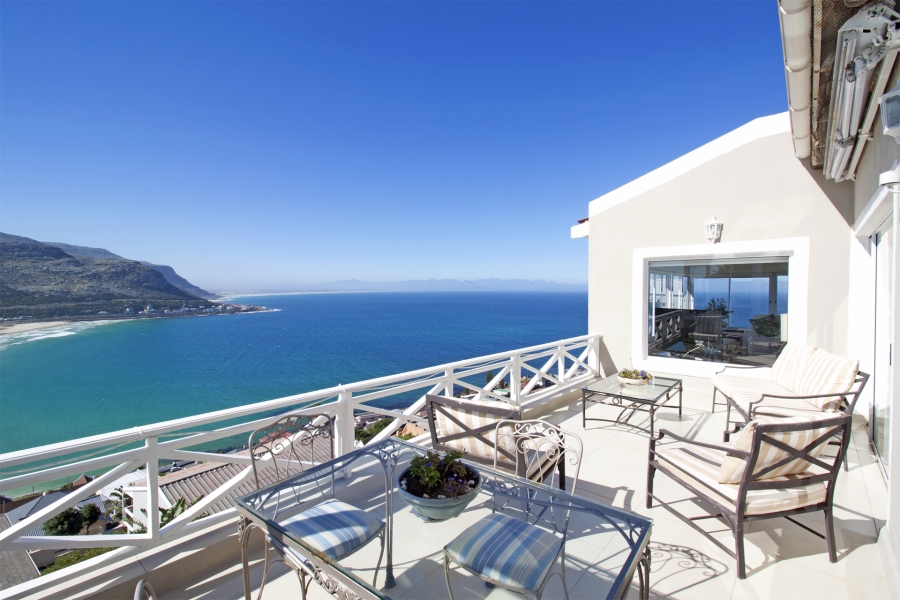 4 Bedroom Property for Sale in Fish Hoek Western Cape